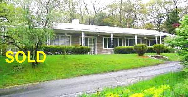 Wonderful oversized ranch!