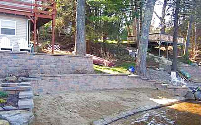 New retaining wall and private water frontage.