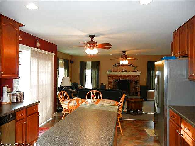The kitchen dining area.